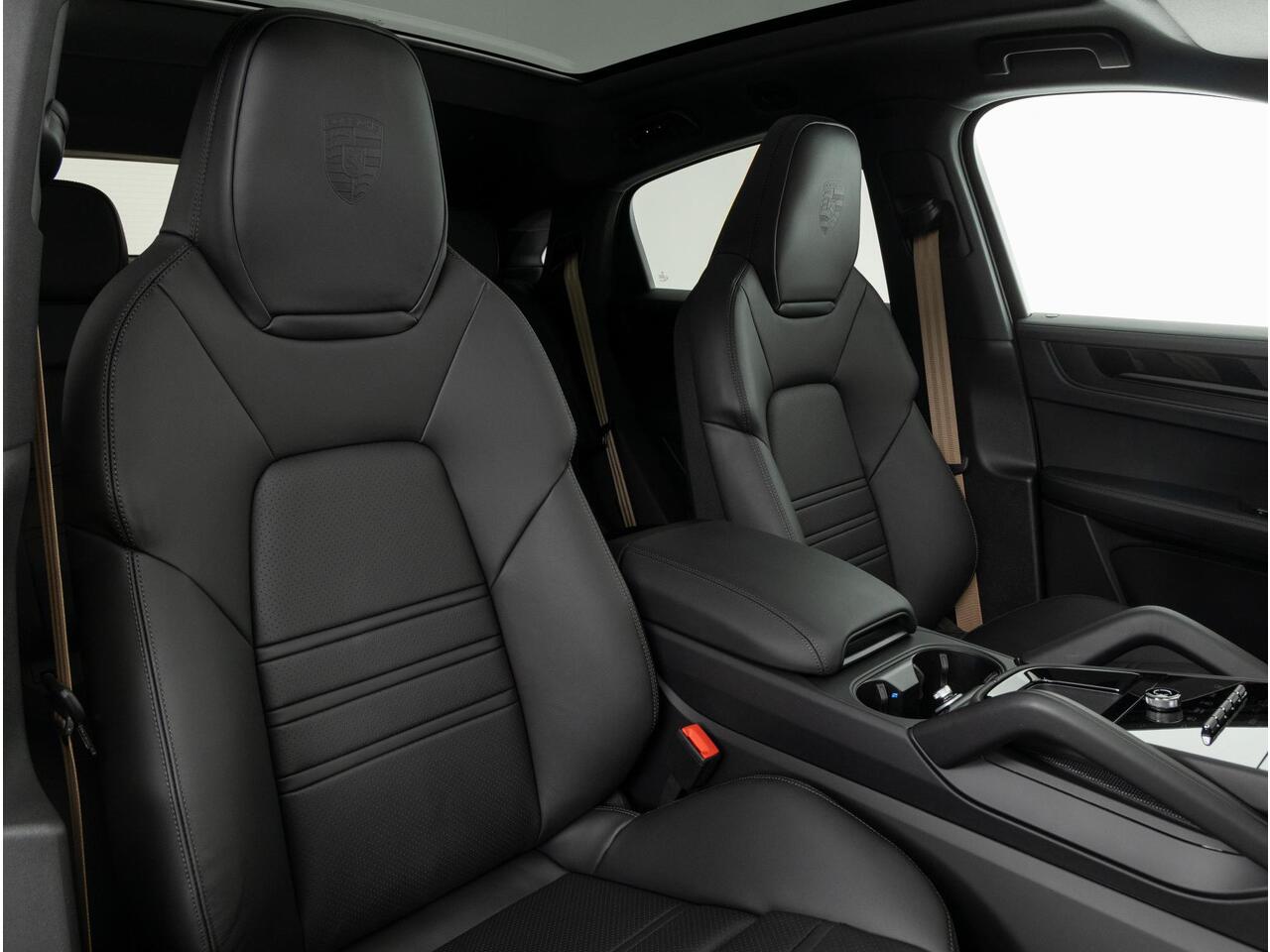 Porsche CAYENNE Coupé E-Hybrid Black Edition