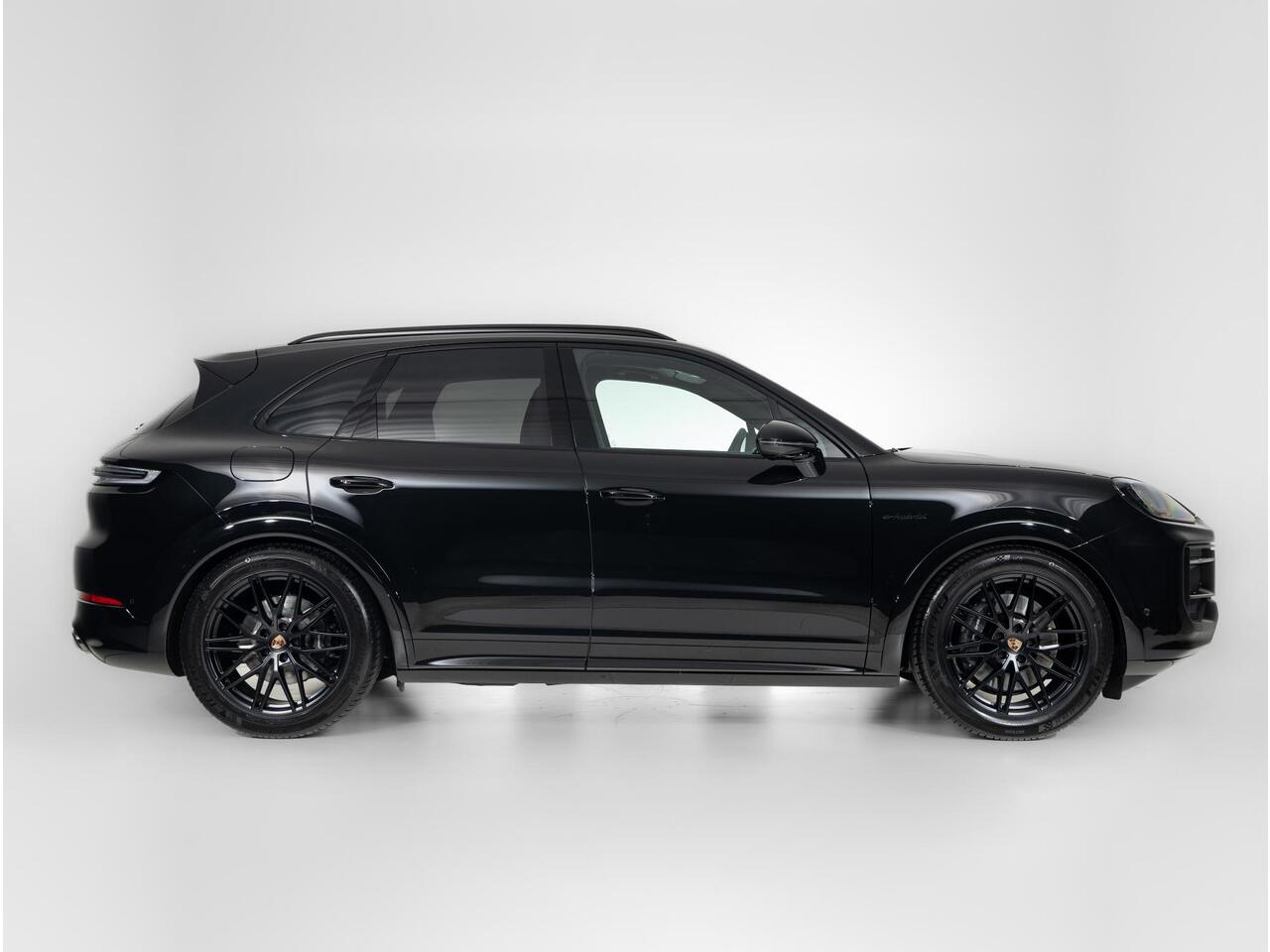 Porsche CAYENNE E-Hybrid Black Edition