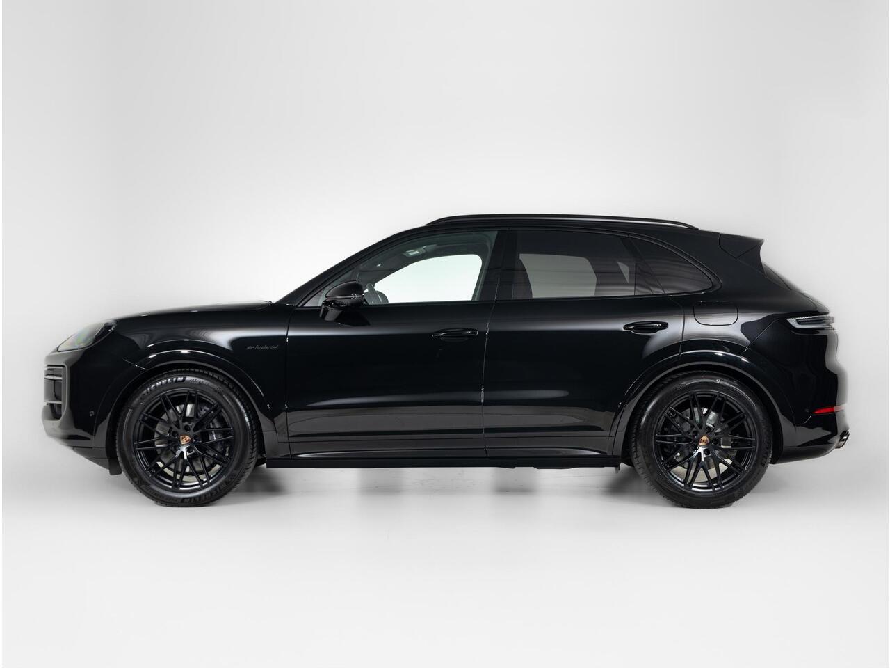 Porsche CAYENNE E-Hybrid Black Edition