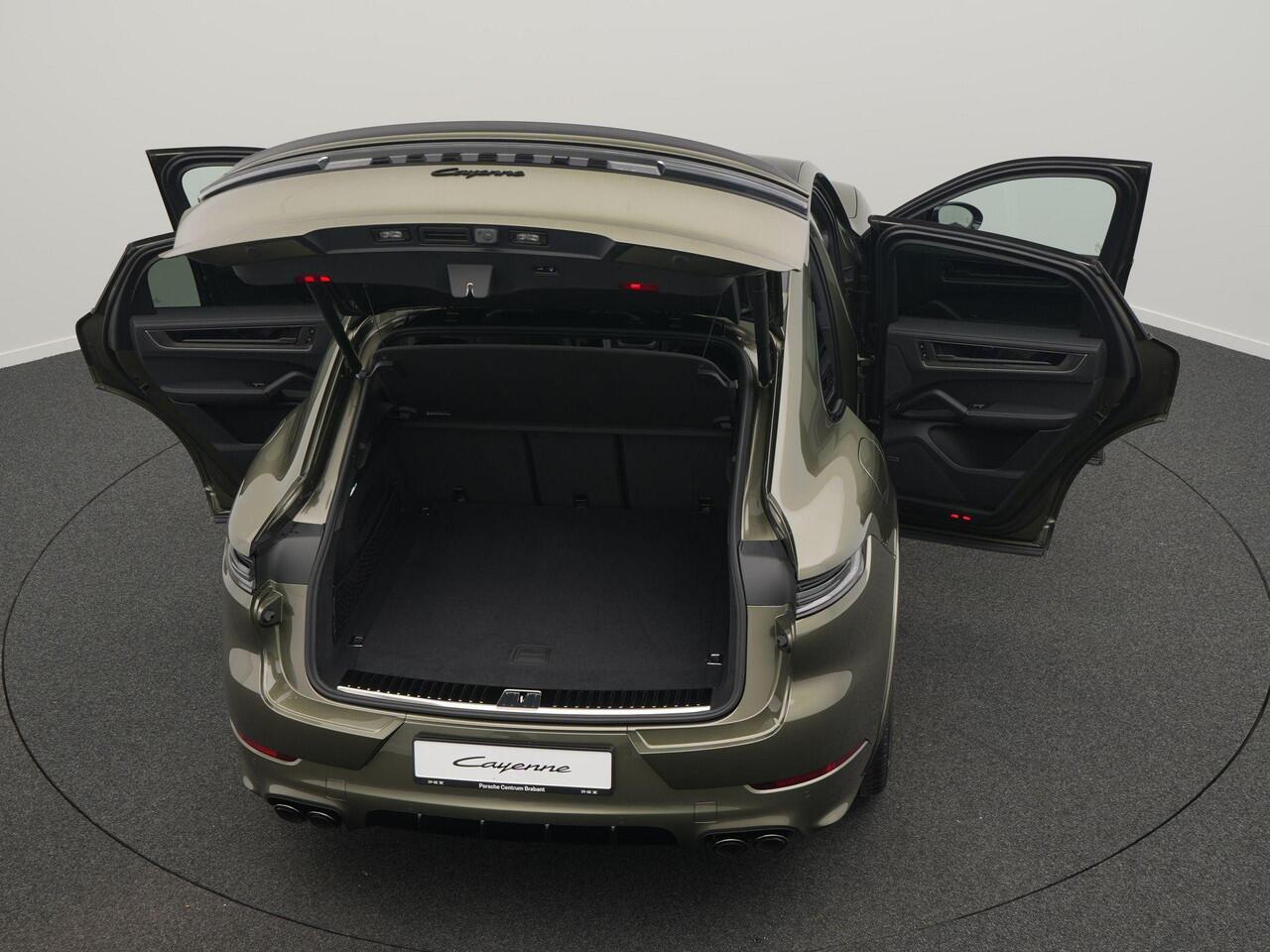 Porsche CAYENNE E-Hybrid Black Edition Coupé