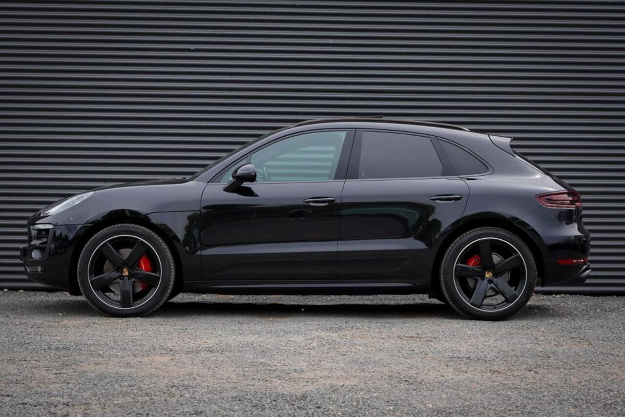 Porsche MACAN 3.0 GTS / Pano / Leder / Luchtvering / NL Auto / 21''