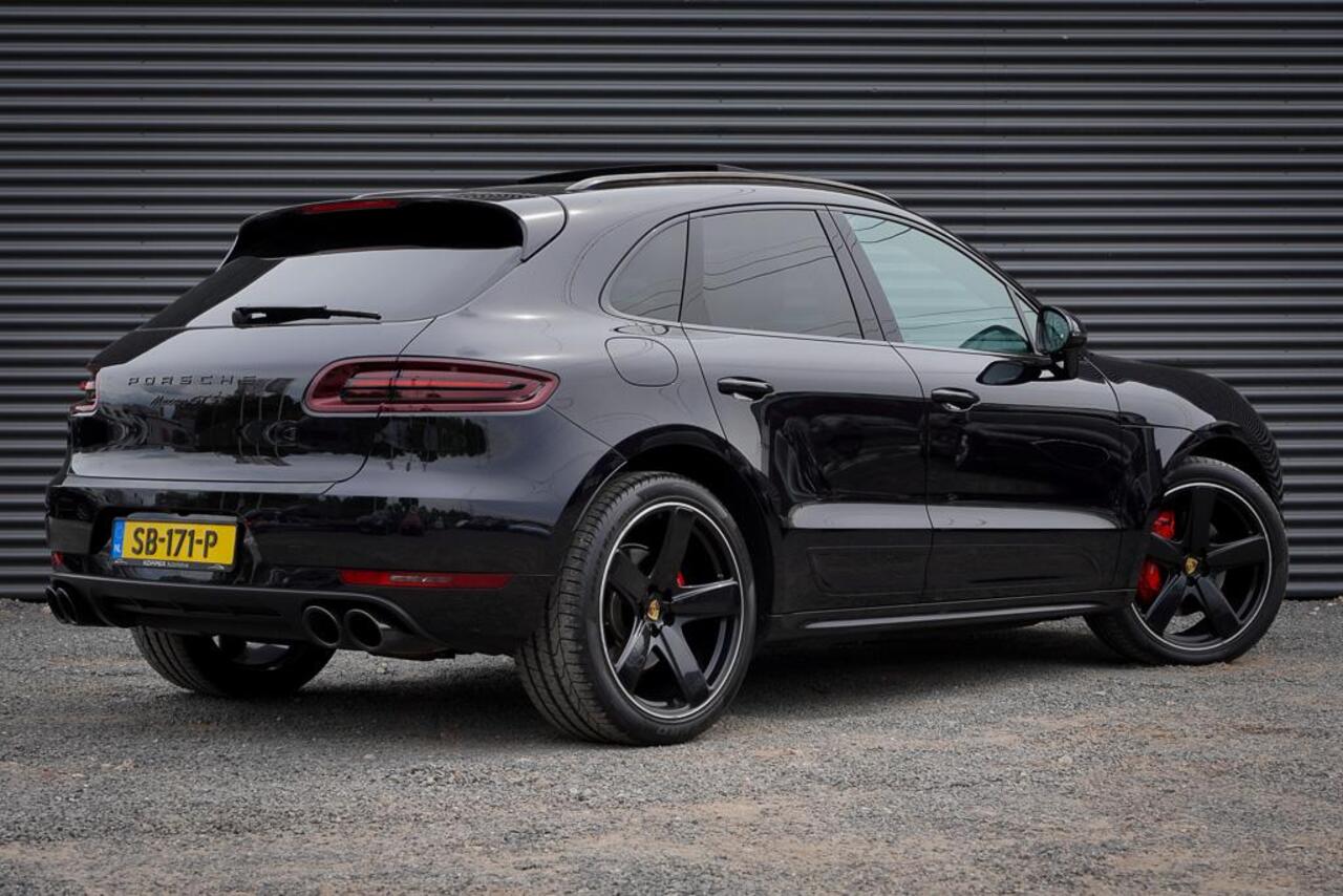 Porsche MACAN 3.0 GTS / Pano / Leder / Luchtvering / NL Auto / 21''