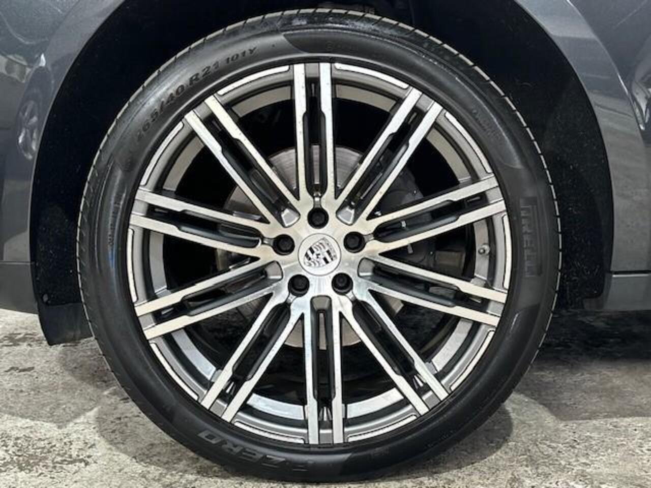 Porsche MACAN 2.0 | Panoramadak | Luchtvering | Apple Car Play | Memory | Onderhoudshistorie |