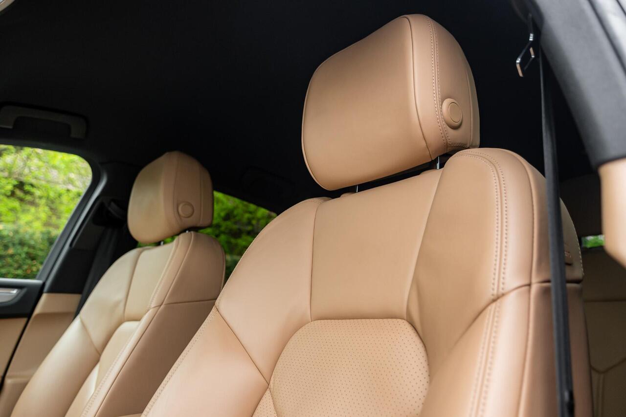 Porsche MACAN S 354pk | BiColor | Lucht | 360gr | Chrono | 1. Eig.