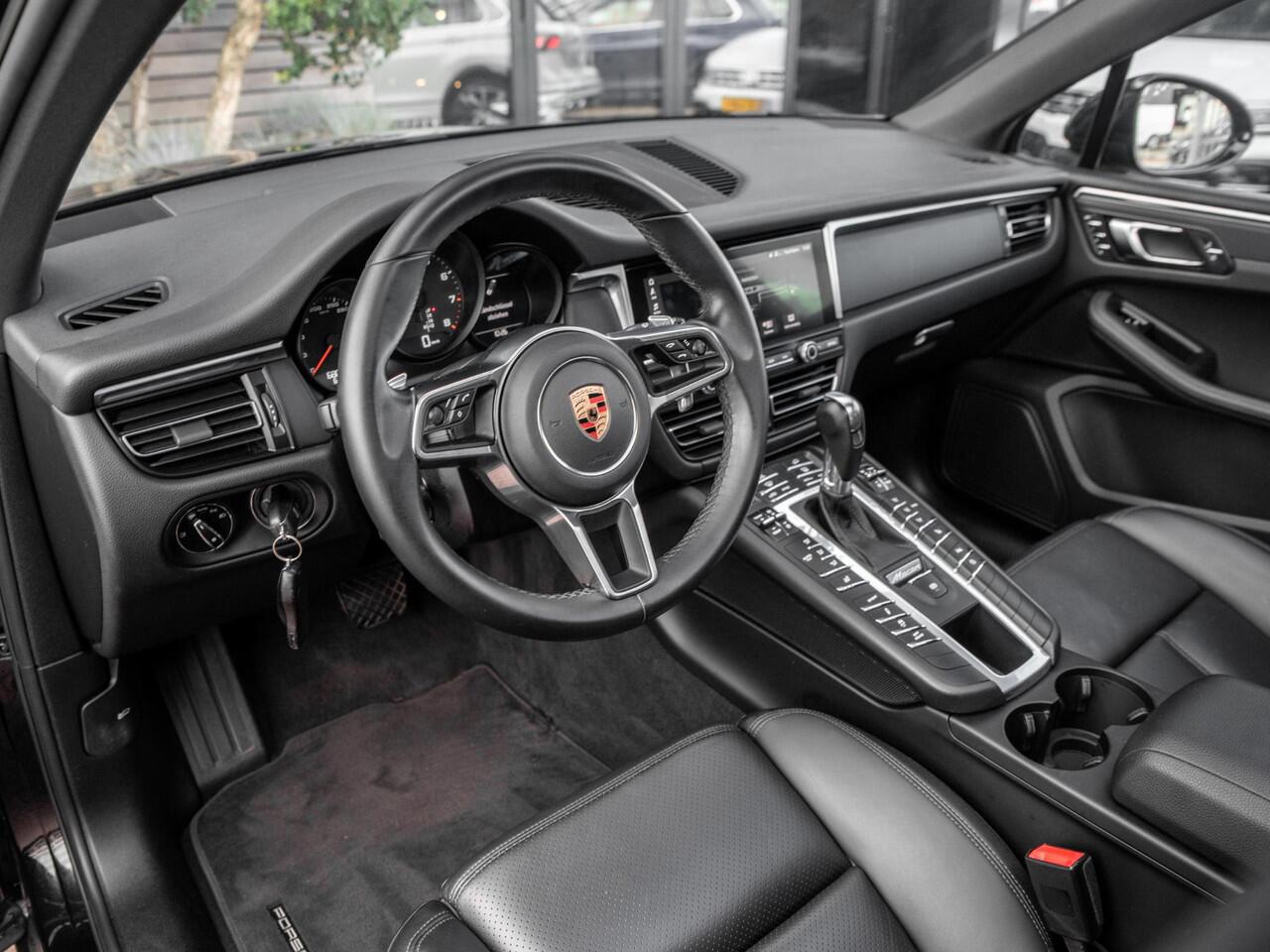 Porsche MACAN 2.0 Pano 21' Memory Leer