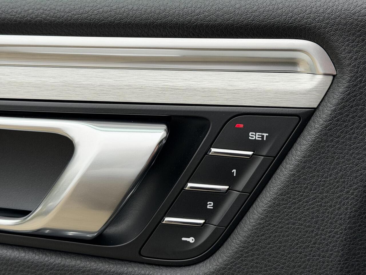 Porsche MACAN 3.0 S 354PK |Pano|ACC|360Cam|BOSE|Sport Chrono|21"Sport Classic|Adaptieve Sportstoelen|El.Trekhaak|Porsche onderhouden