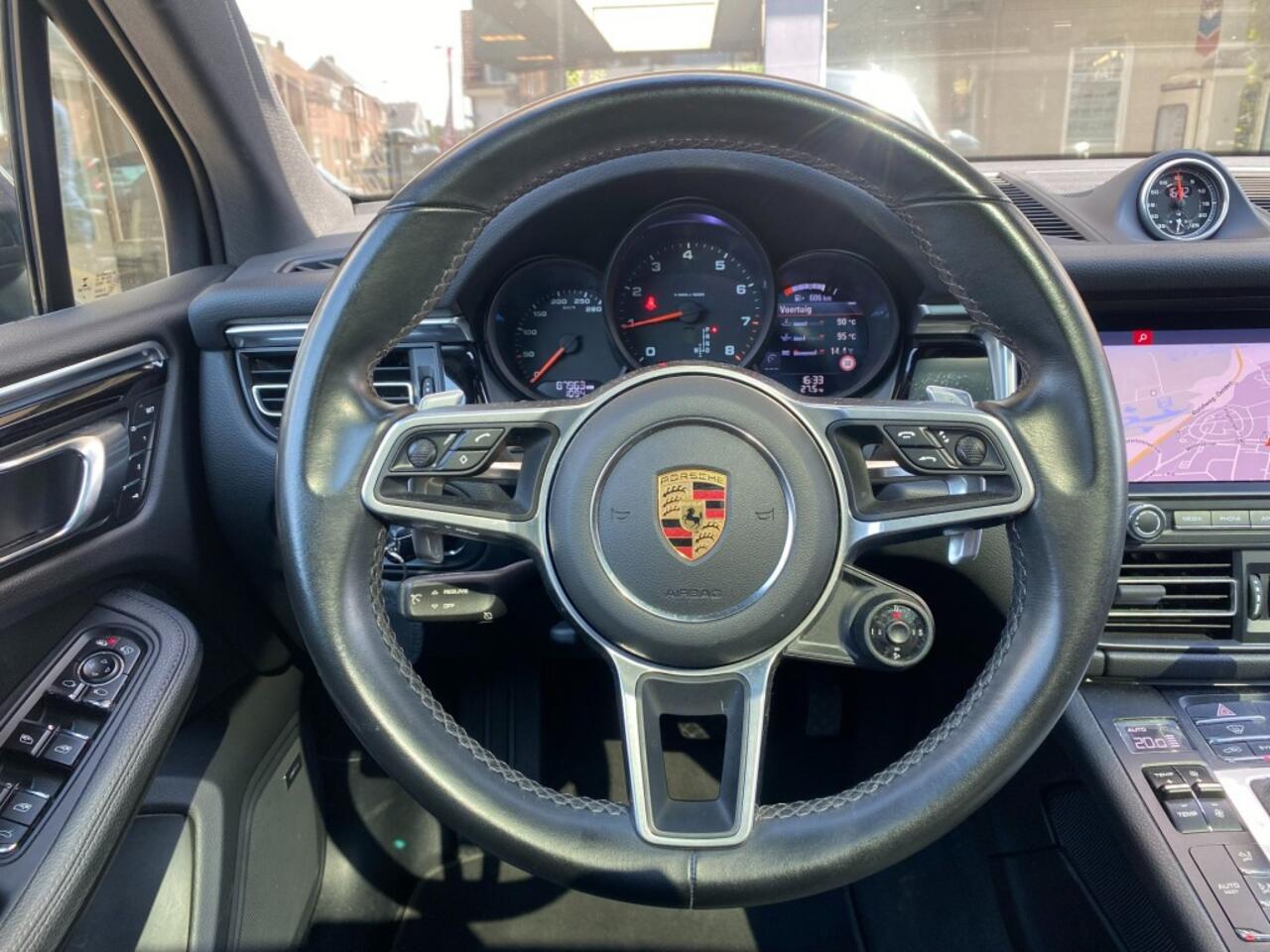 Porsche MACAN 2.0 - Sport Chrono - Bose - Panoramadak