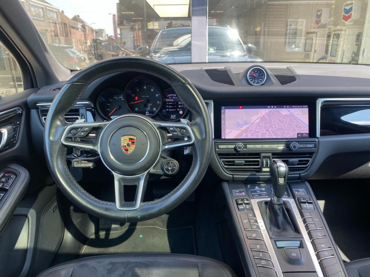 Porsche MACAN 2.0 - Sport Chrono - Bose - Panoramadak