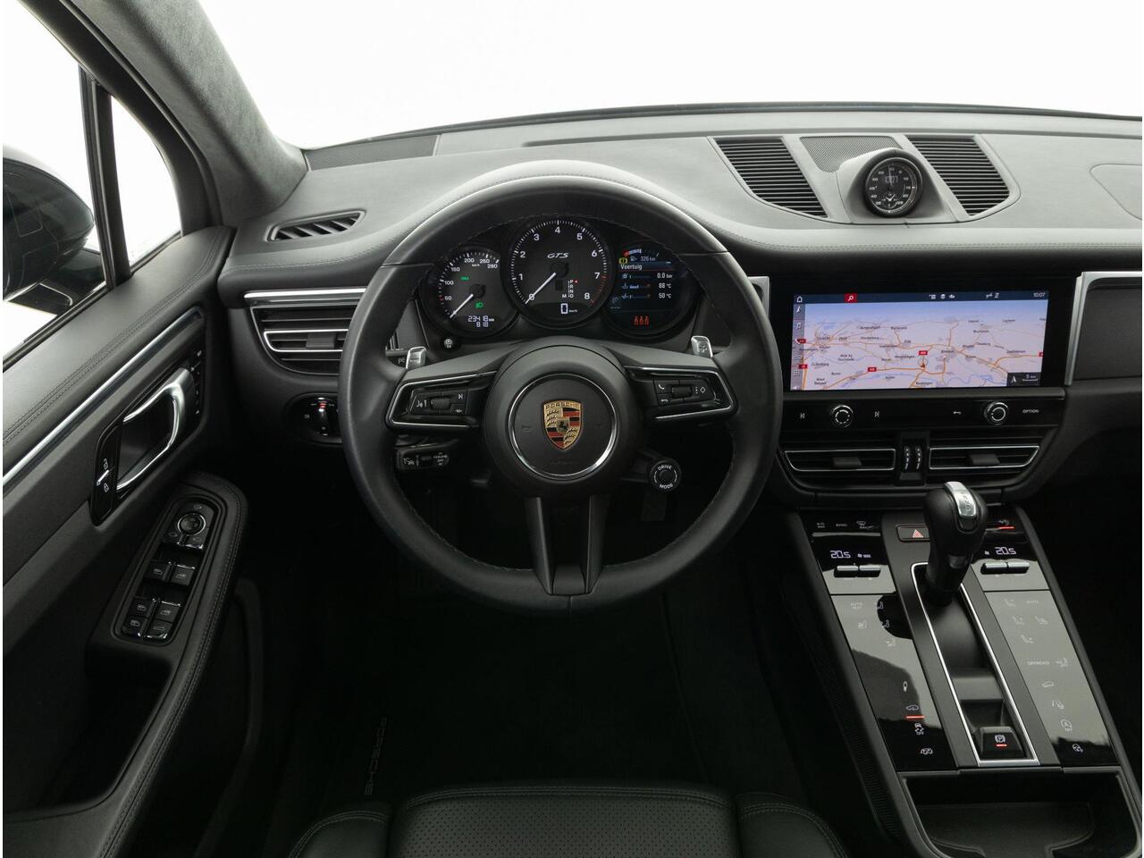 Porsche MACAN GTS