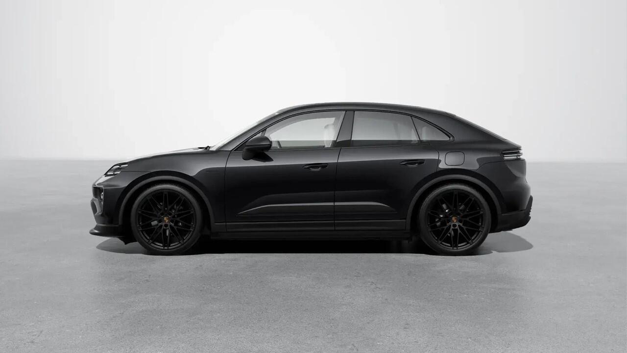 Porsche MACAN 4