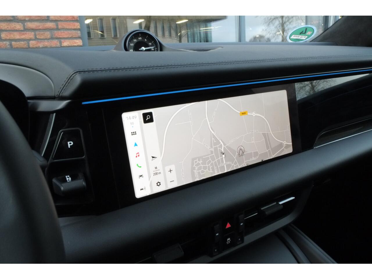 Porsche MACAN Turbo 100 kWh Panoramadak, ACC, 360° Camera