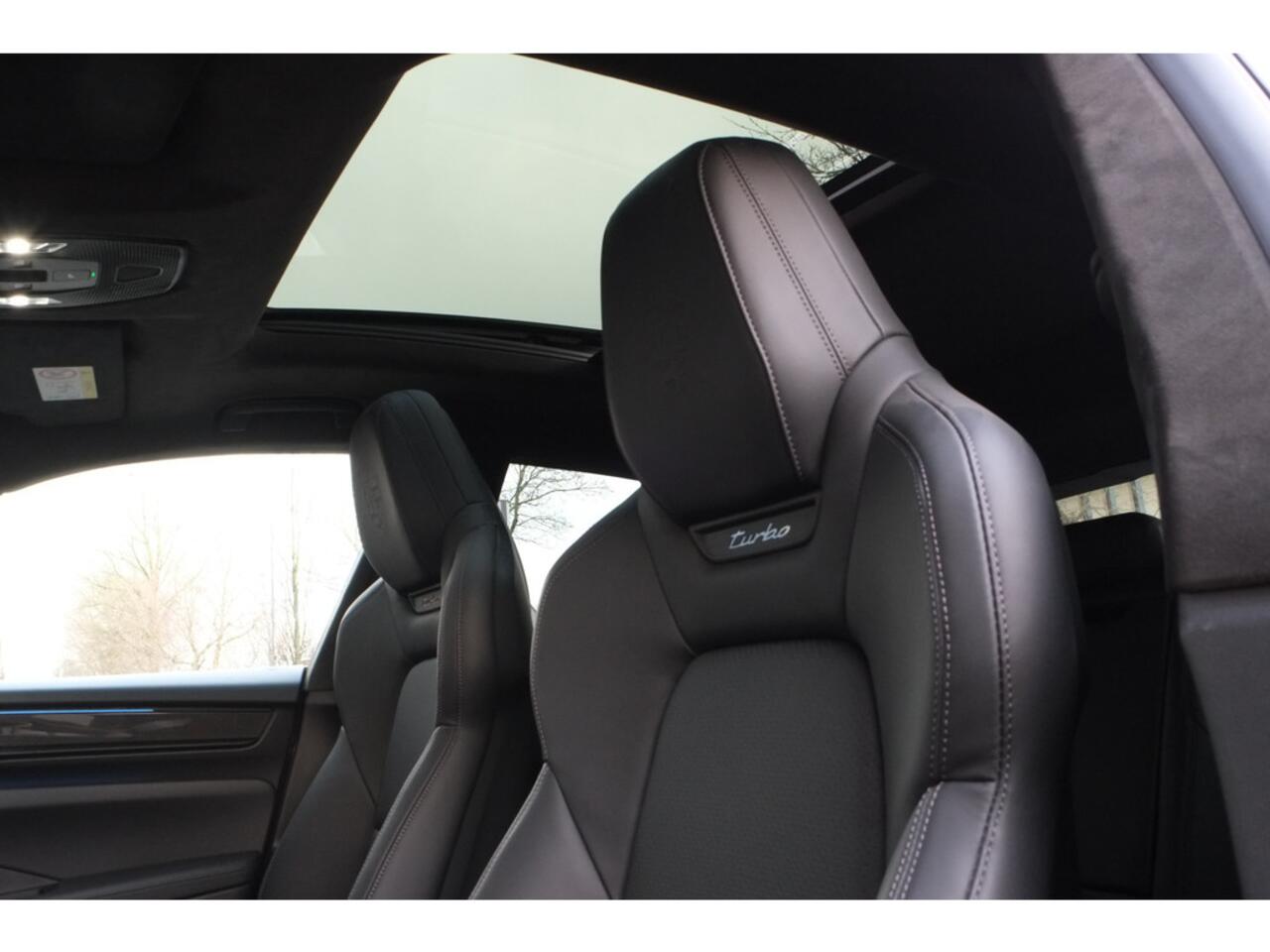 Porsche MACAN Turbo 100 kWh Panoramadak, ACC, 360° Camera