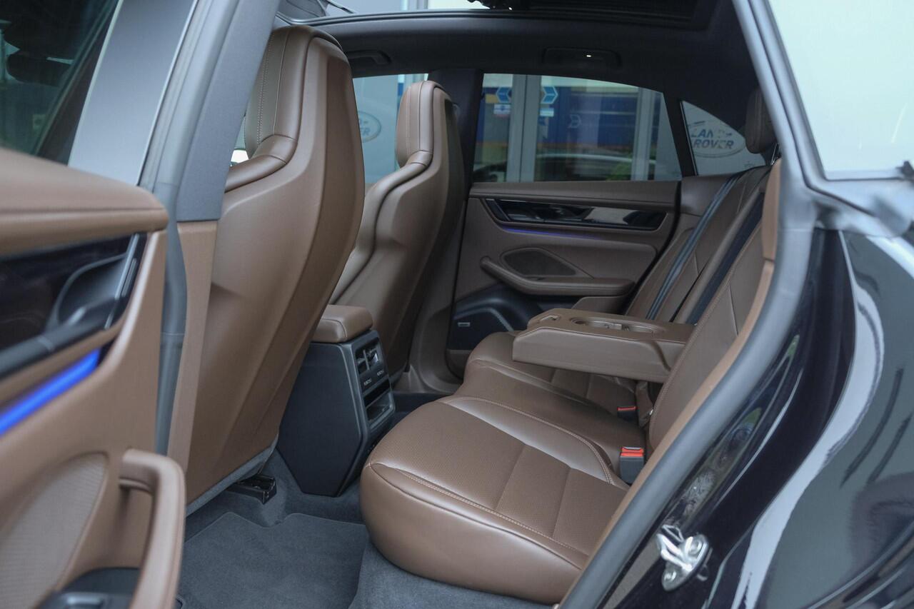 Porsche MACAN 4 388pk 100kWh Panoramadak Luchtvering Bijrijdersdisplay 18-weg Sportstoelen Bose NLauto