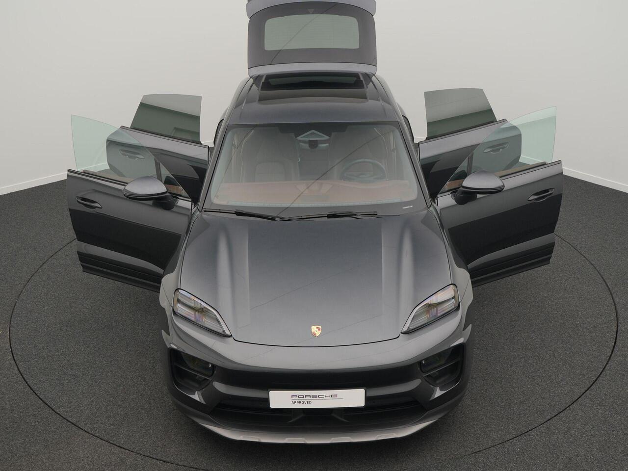 Porsche MACAN 4