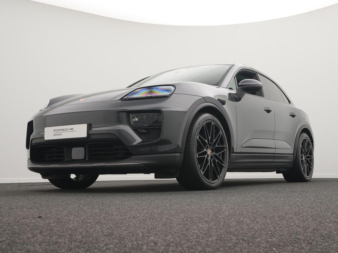 Porsche MACAN 4