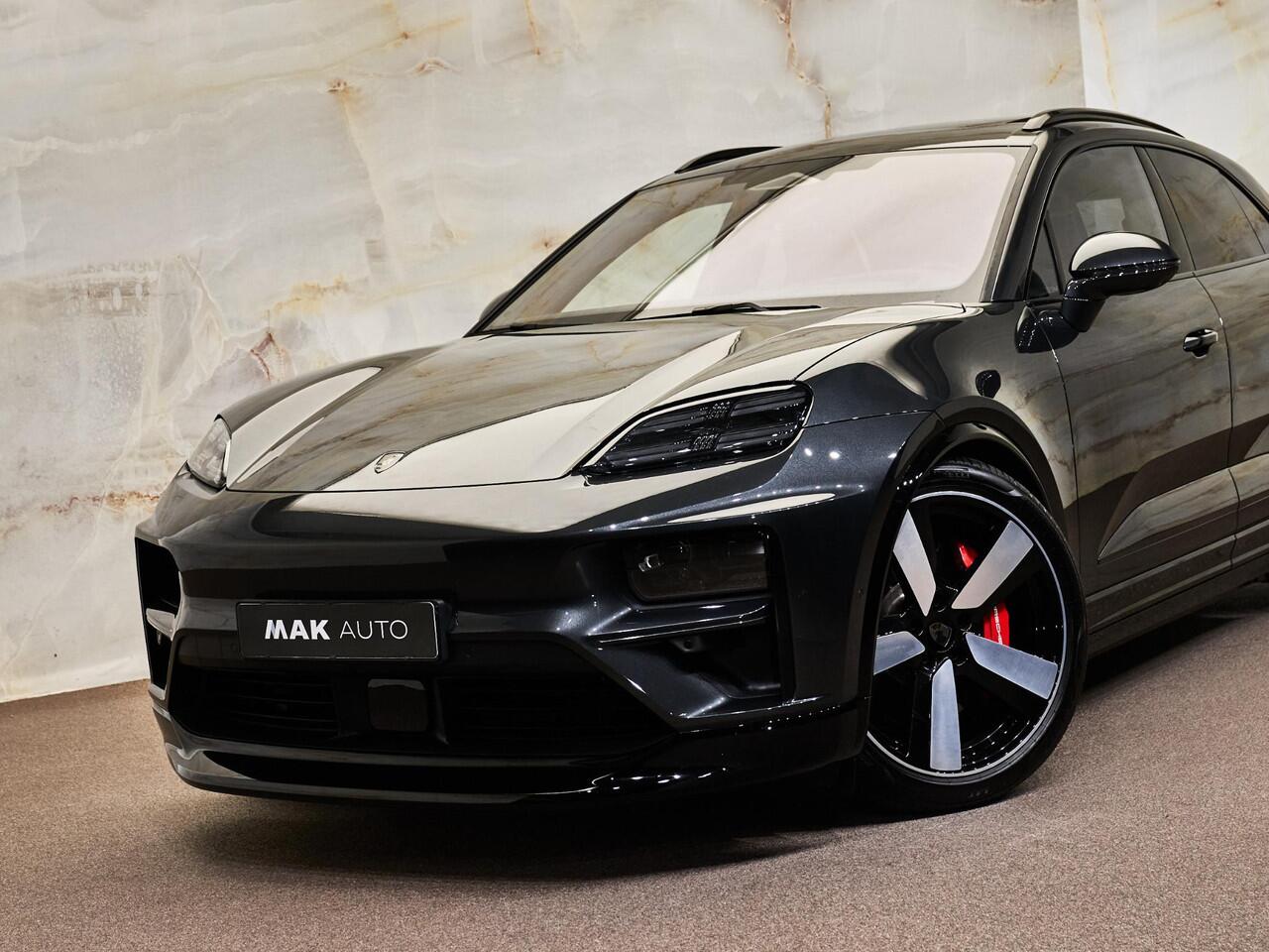 Porsche MACAN Turbo, pano, tr.haak, 22", Burmester, HUD, surround view, bijrijdersdisplay, matrix-LED, luchtv., privacy