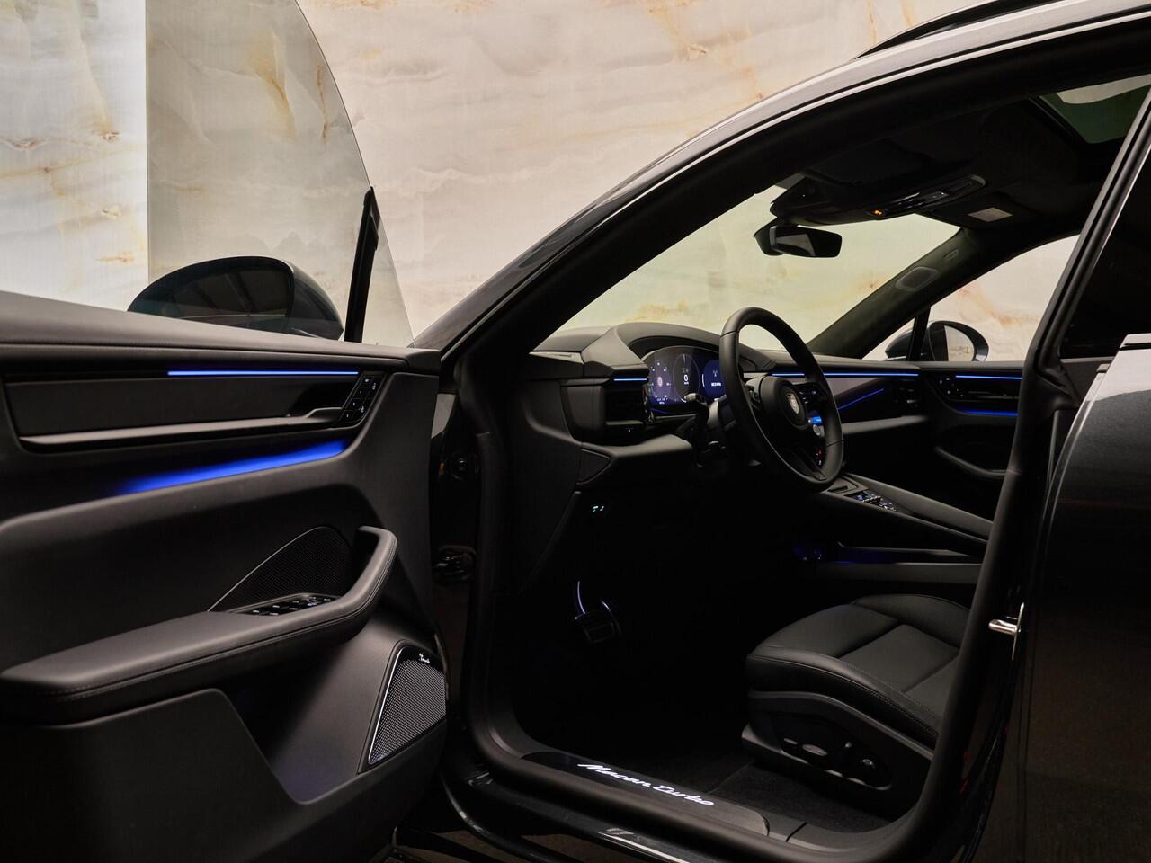 Porsche MACAN Turbo, pano, tr.haak, 22", Burmester, HUD, surround view, bijrijdersdisplay, matrix-LED, luchtv., privacy
