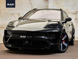 porsche-macan-turbo,-pano,-tr.haak,
