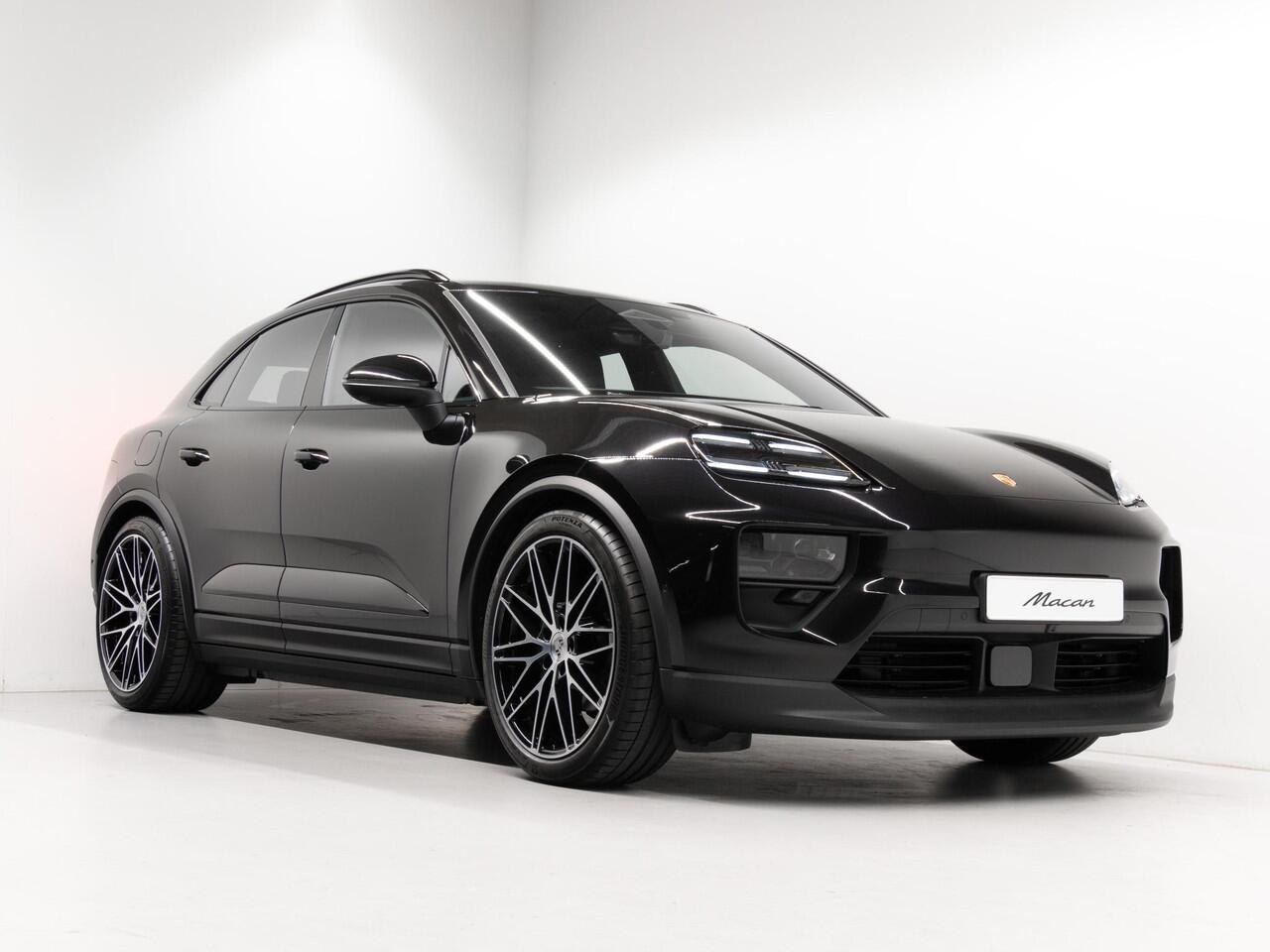 Porsche MACAN 4