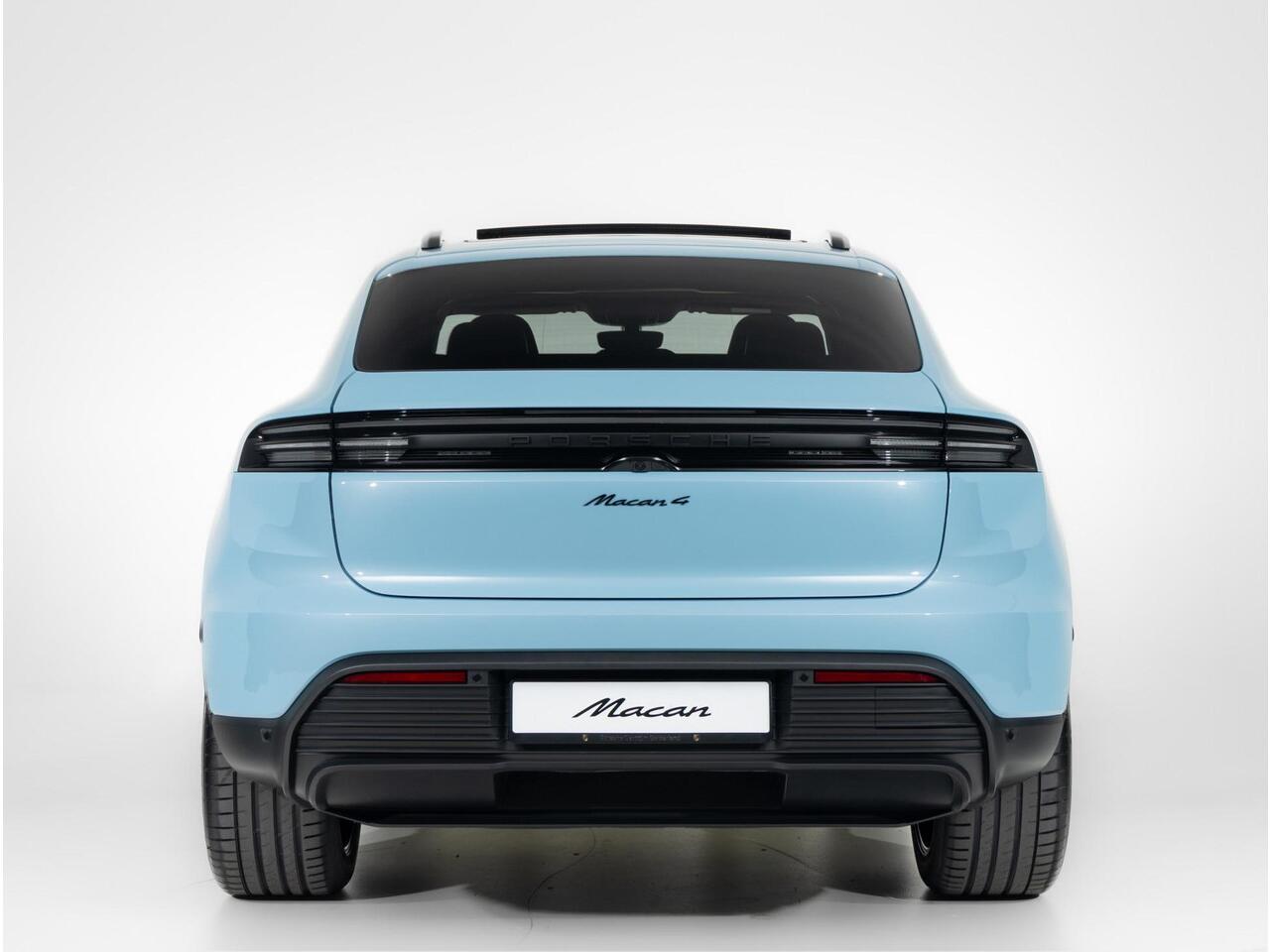 Porsche MACAN 4