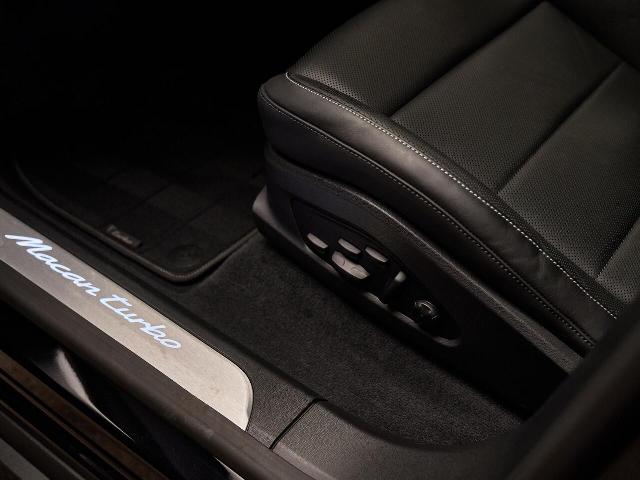 Porsche MACAN Turbo, Offroad Design, Burmester, InnoDrive, bijrijdersdisplay, 22", pano, HUD, LED-matrix, tr.haak, privacy, NP160k