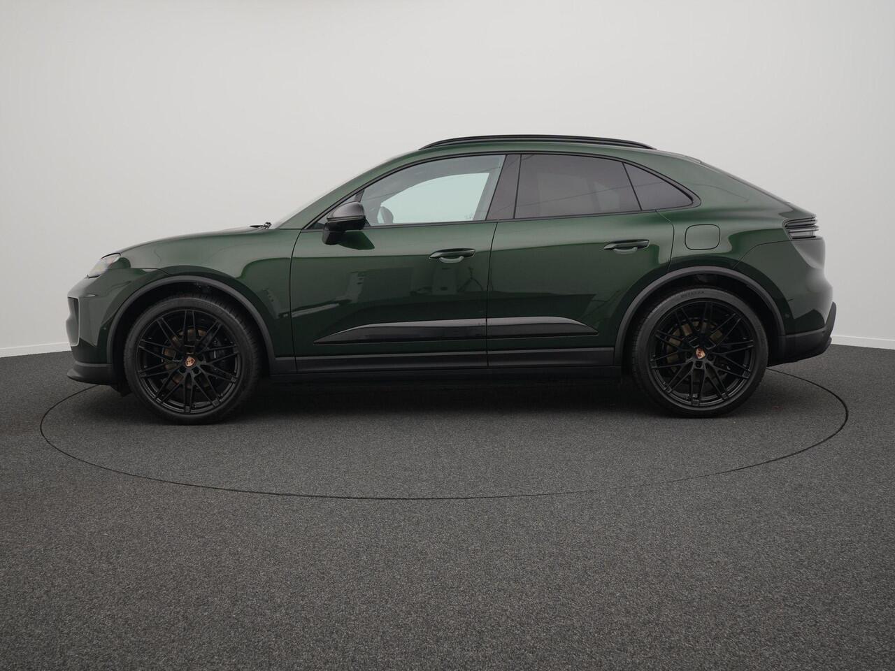 Porsche MACAN 4