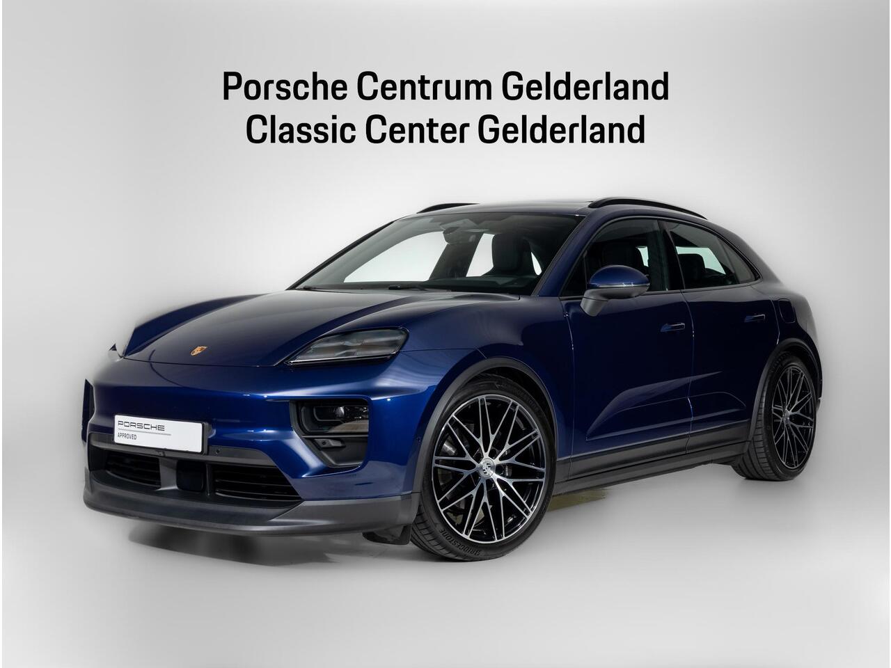 Porsche MACAN 4