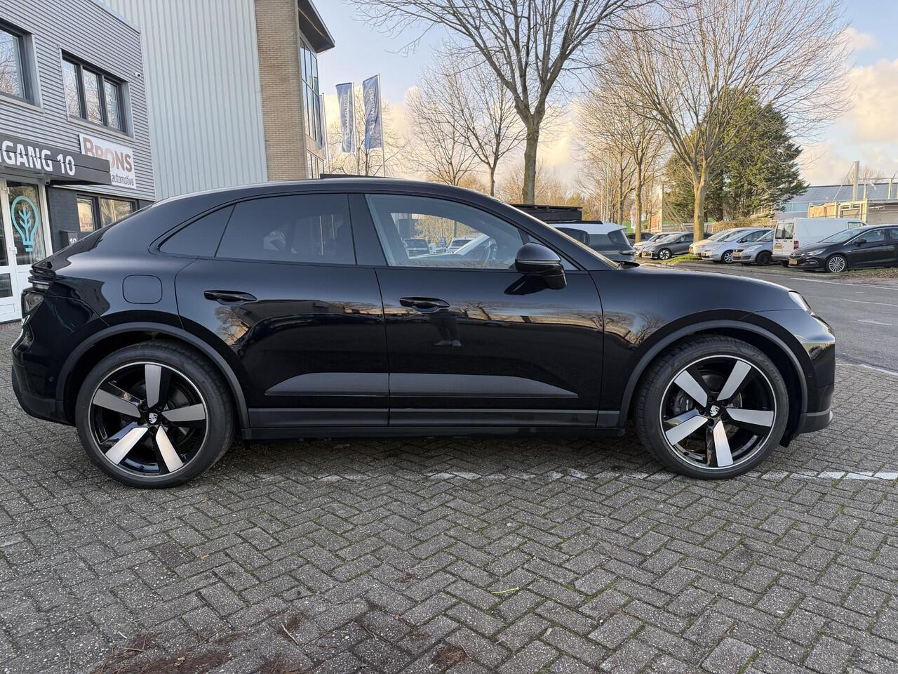 Porsche MACAN 4 pano l 22 inc l Lucht vering l Stoel koeling
