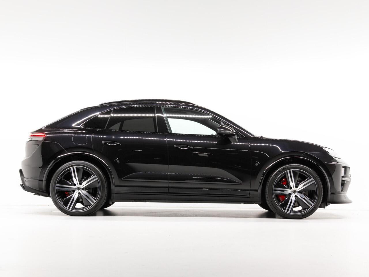 Porsche MACAN Turbo