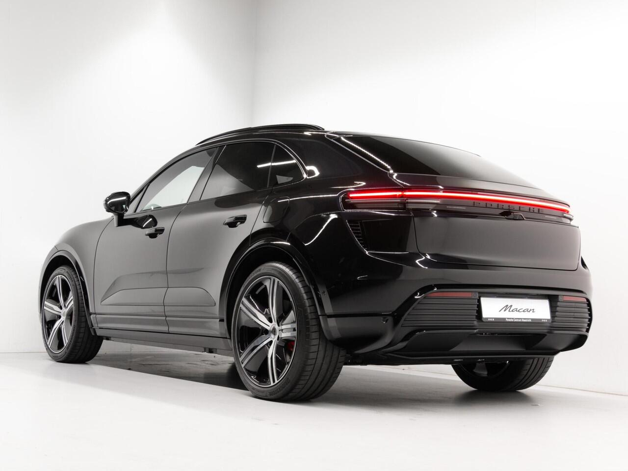 Porsche MACAN Turbo