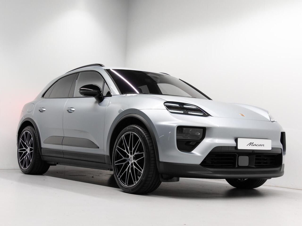 Porsche MACAN 4