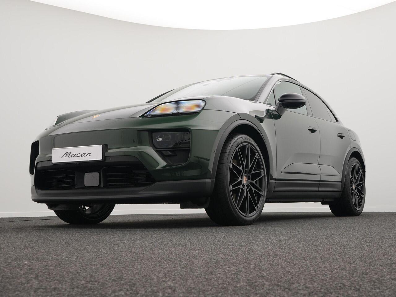 Porsche MACAN 4