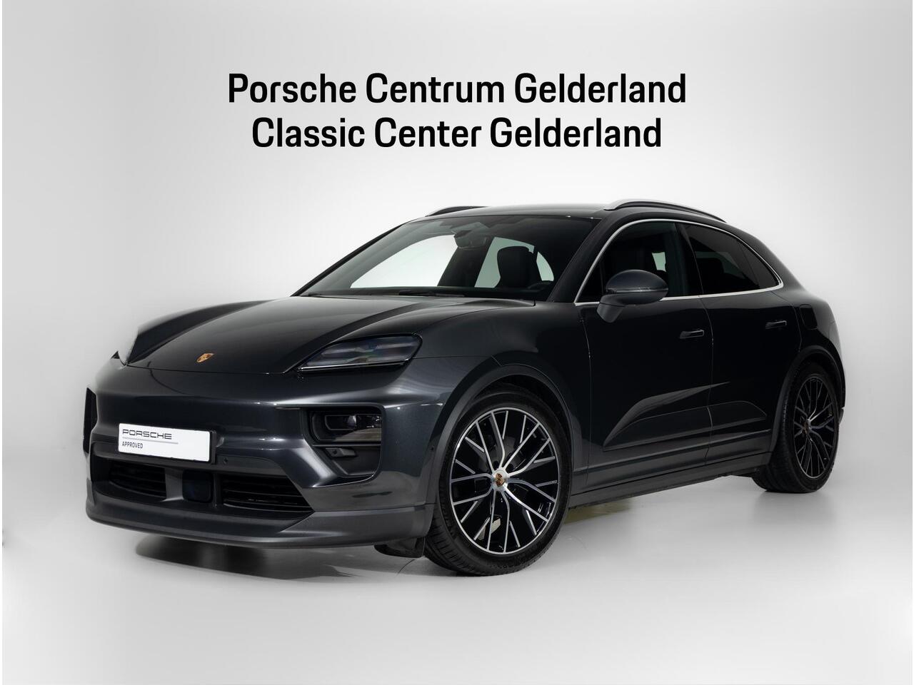 Porsche MACAN 4