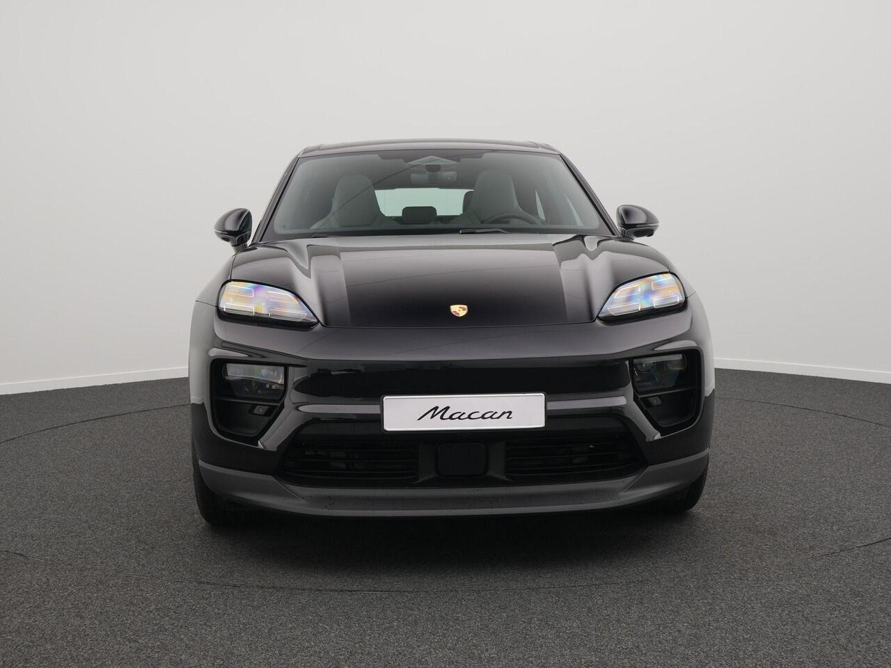 Porsche MACAN 4