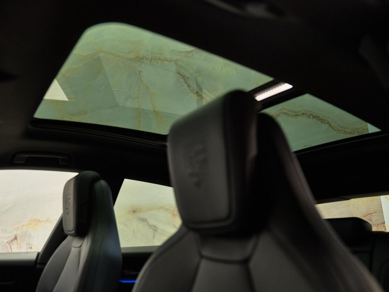 Porsche MACAN 4, 21", Offroad Design, pano, tr.haak, luchtv., Bose, matrix-LED, ACC, privacy, NP112k