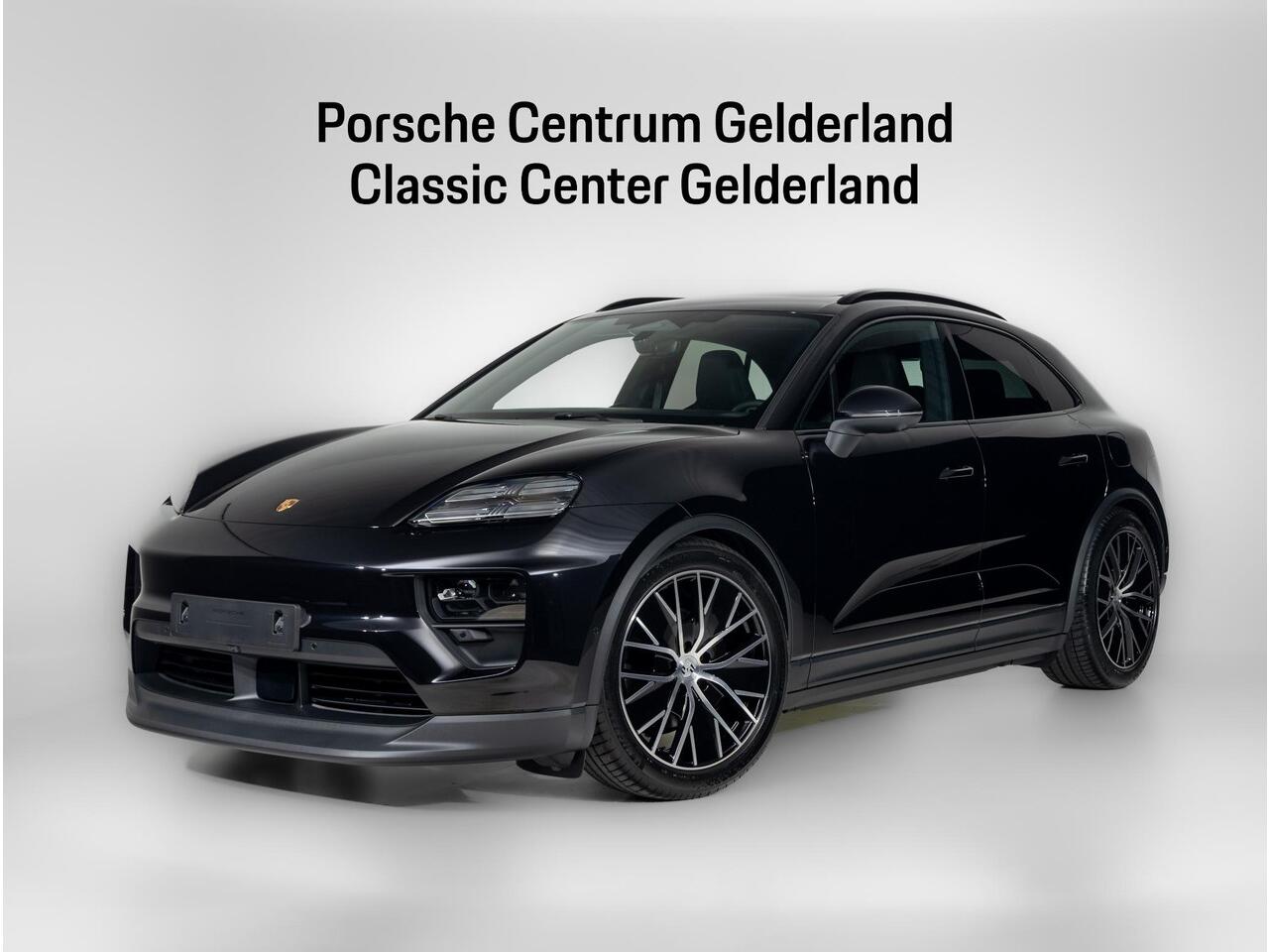 Porsche MACAN 4