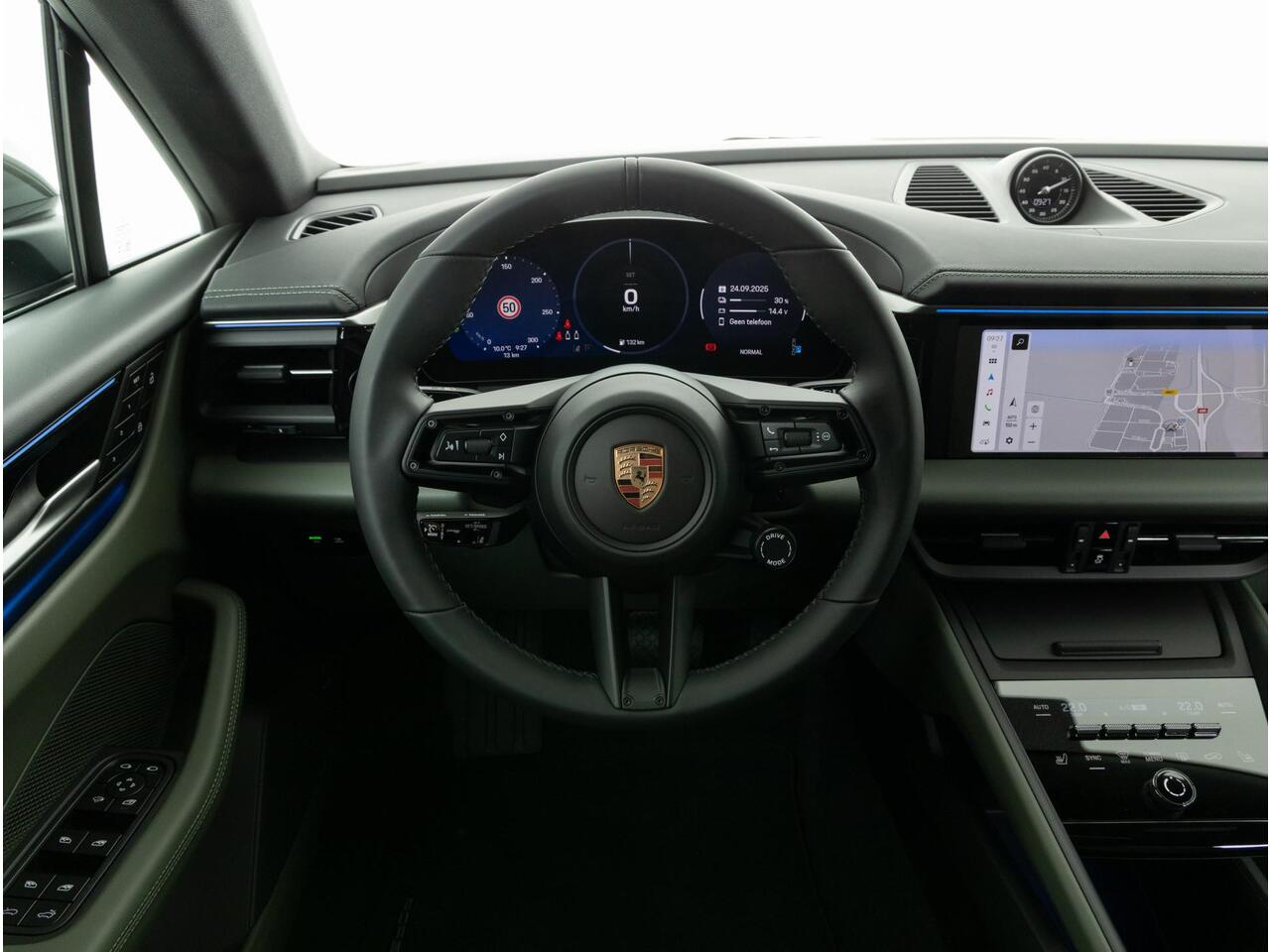 Porsche MACAN 4