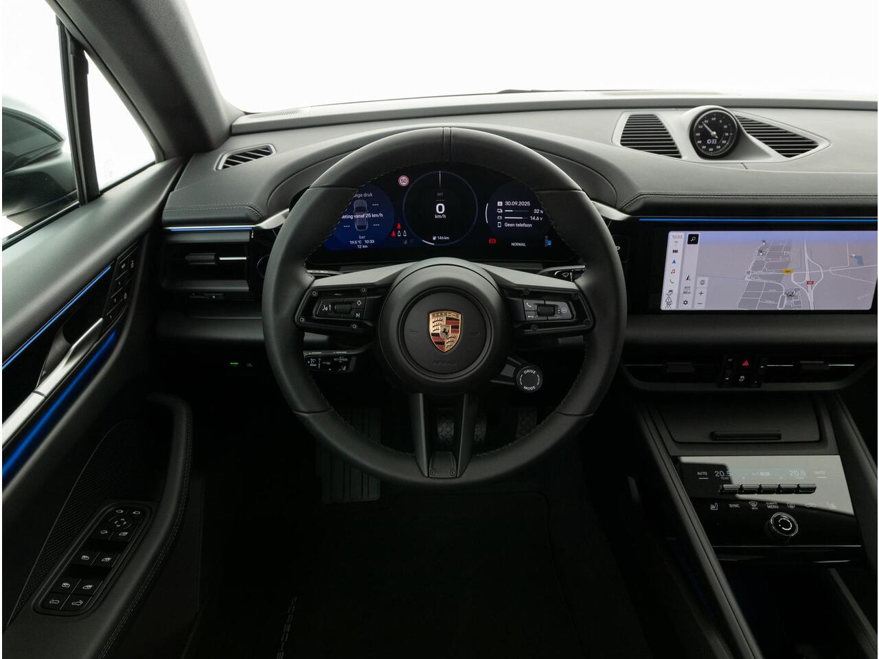 Porsche MACAN 4
