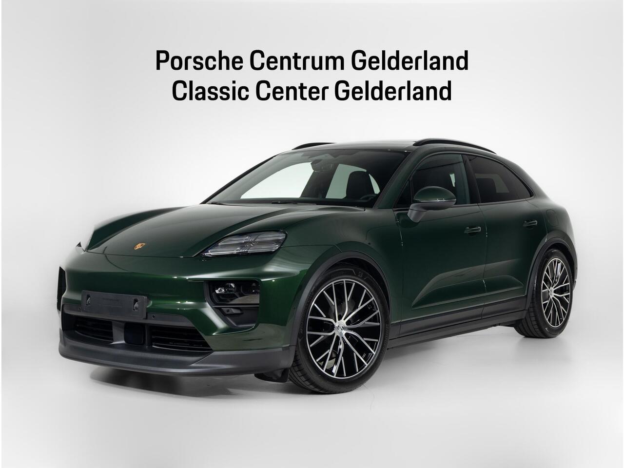 Porsche MACAN 4