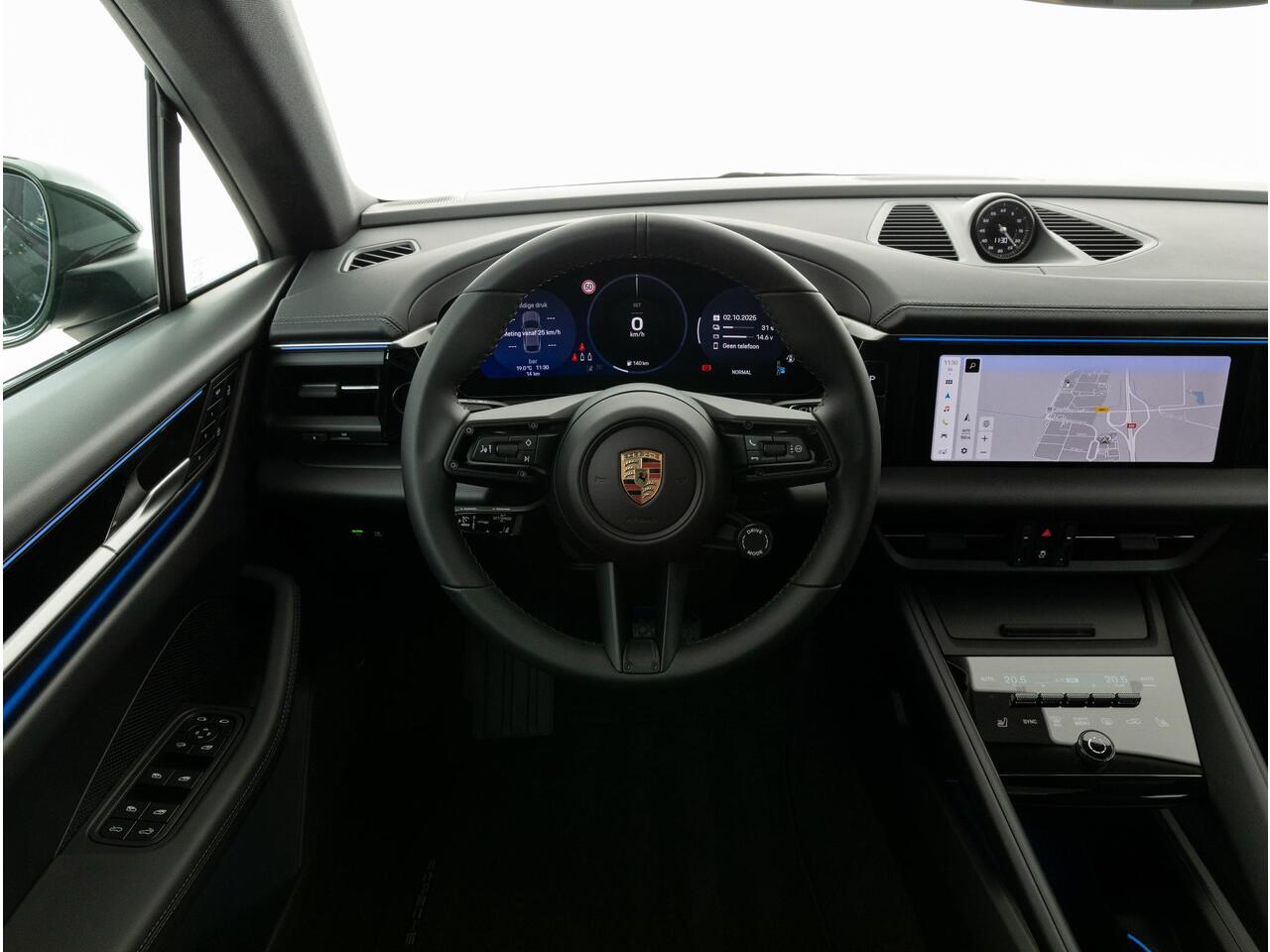 Porsche MACAN 4