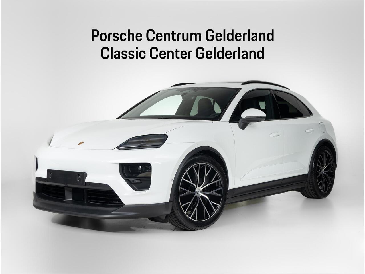 Porsche MACAN 4