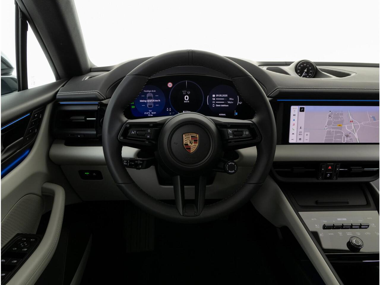 Porsche MACAN 4