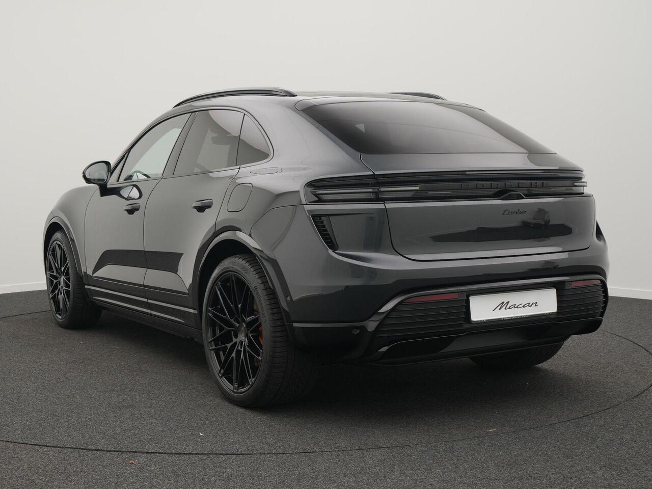Porsche MACAN Turbo