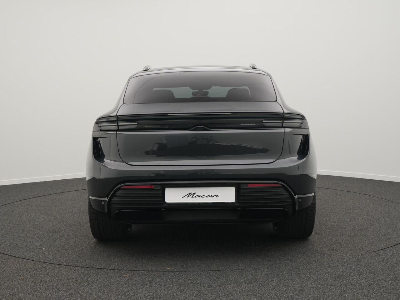 Porsche MACAN Turbo