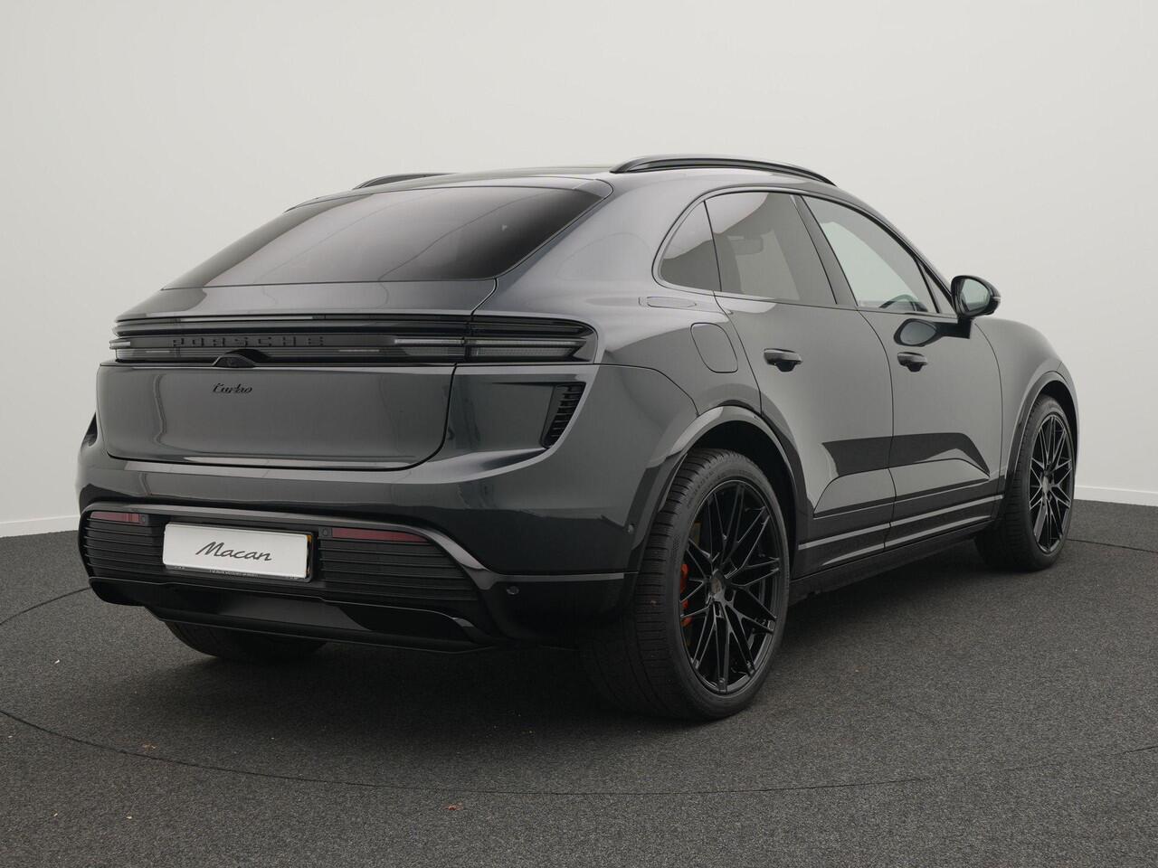Porsche MACAN Turbo