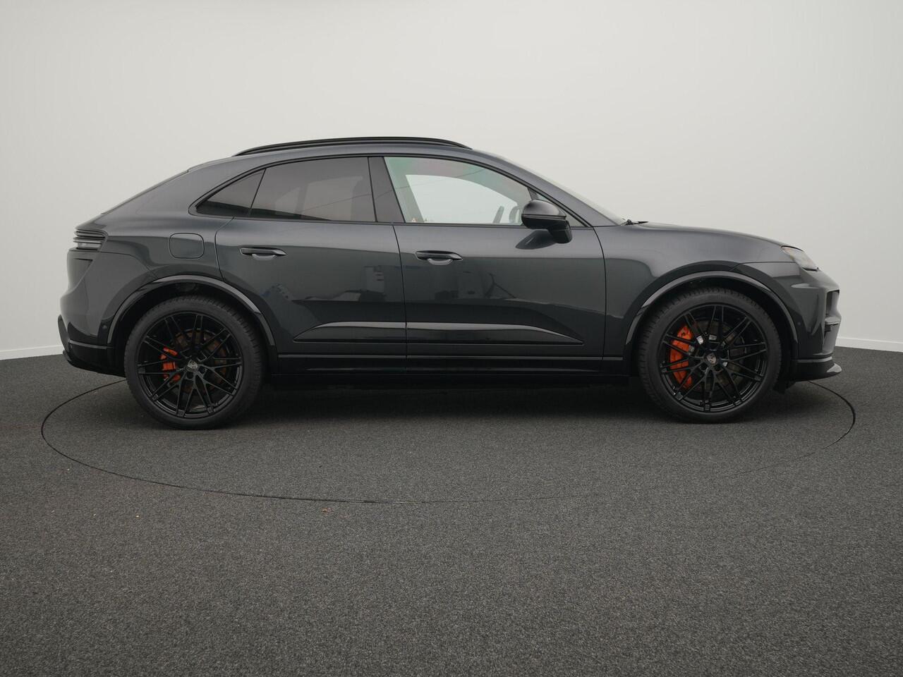 Porsche MACAN Turbo