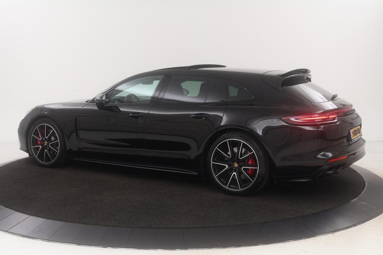 Porsche PANAMERA 4.0 GTS | Panoramadak | Head-Up | Adaptive cruise | Matrix LED | Carbon | Nachtzicht | Stoel & stuurverwarming | Camera | Leder | Sport Chrono | Navigatie | Luchtvering | Memory