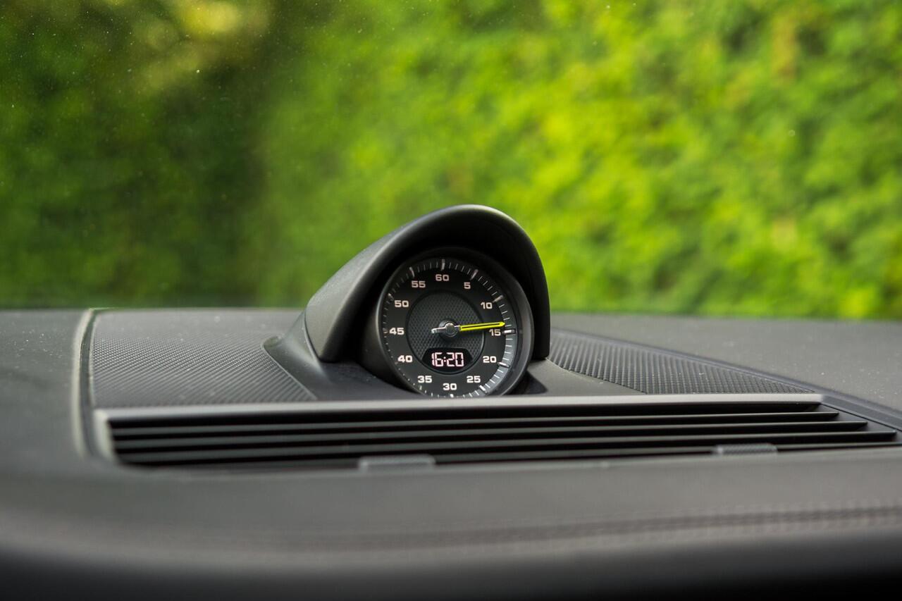 Porsche PANAMERA Sport Turismo 4 E-Hybrid | SportDesign | ACC | SoftClose | Panorama | SportUitl | Luchtv |