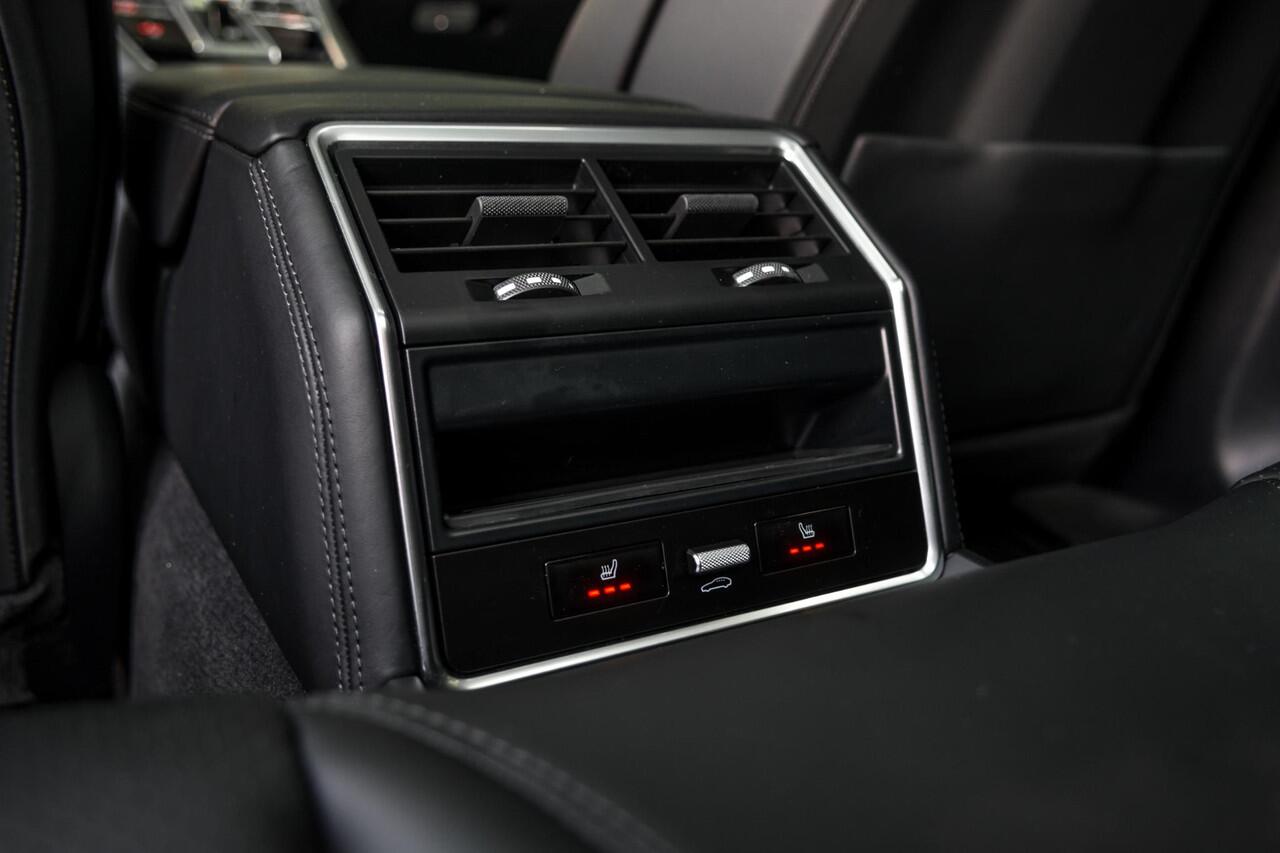 Porsche PANAMERA Sport Turismo 4 E-Hybrid | SportDesign | ACC | SoftClose | Panorama | SportUitl | Luchtv |