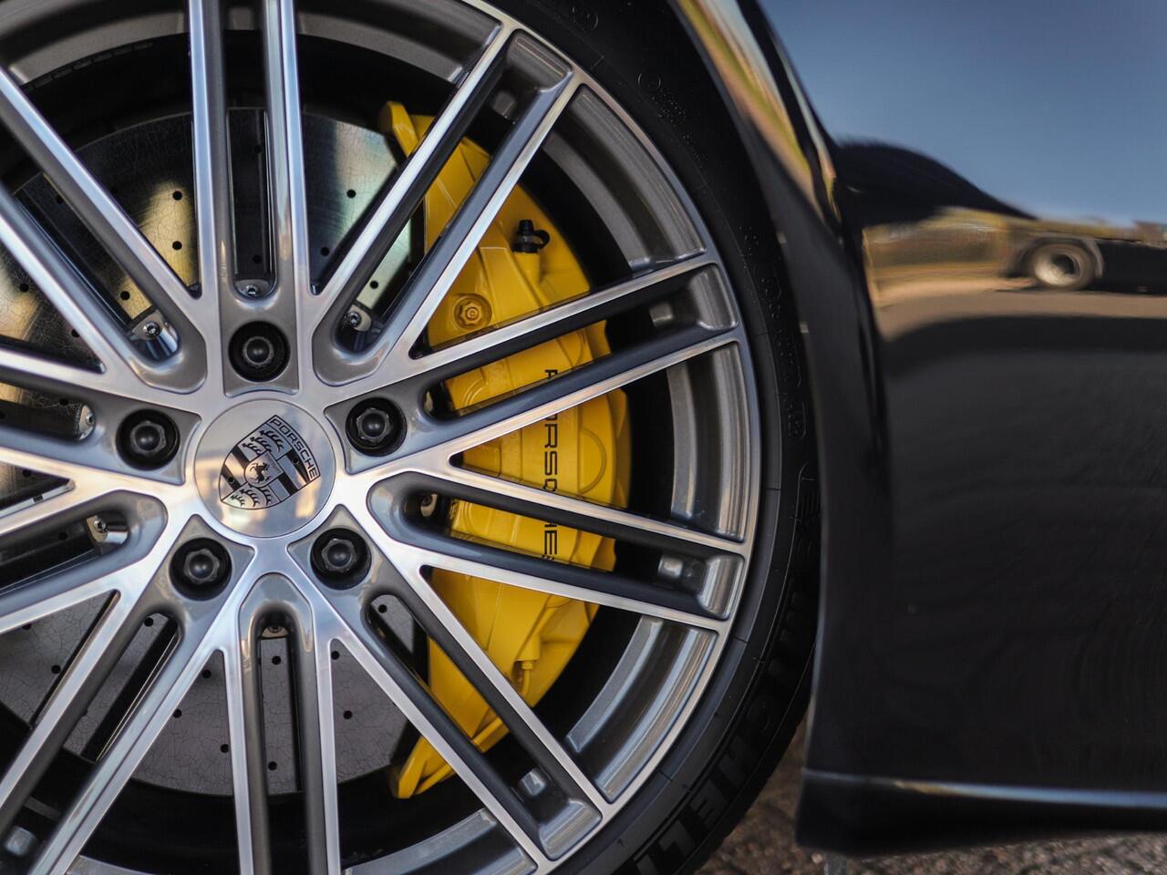 Porsche PANAMERA Sport Turismo 4.0 Turbo S E-Hybrid | Keramisch | Burmester | Matrix | Sport Chrono | Leder | Stoelverw./ventilatie